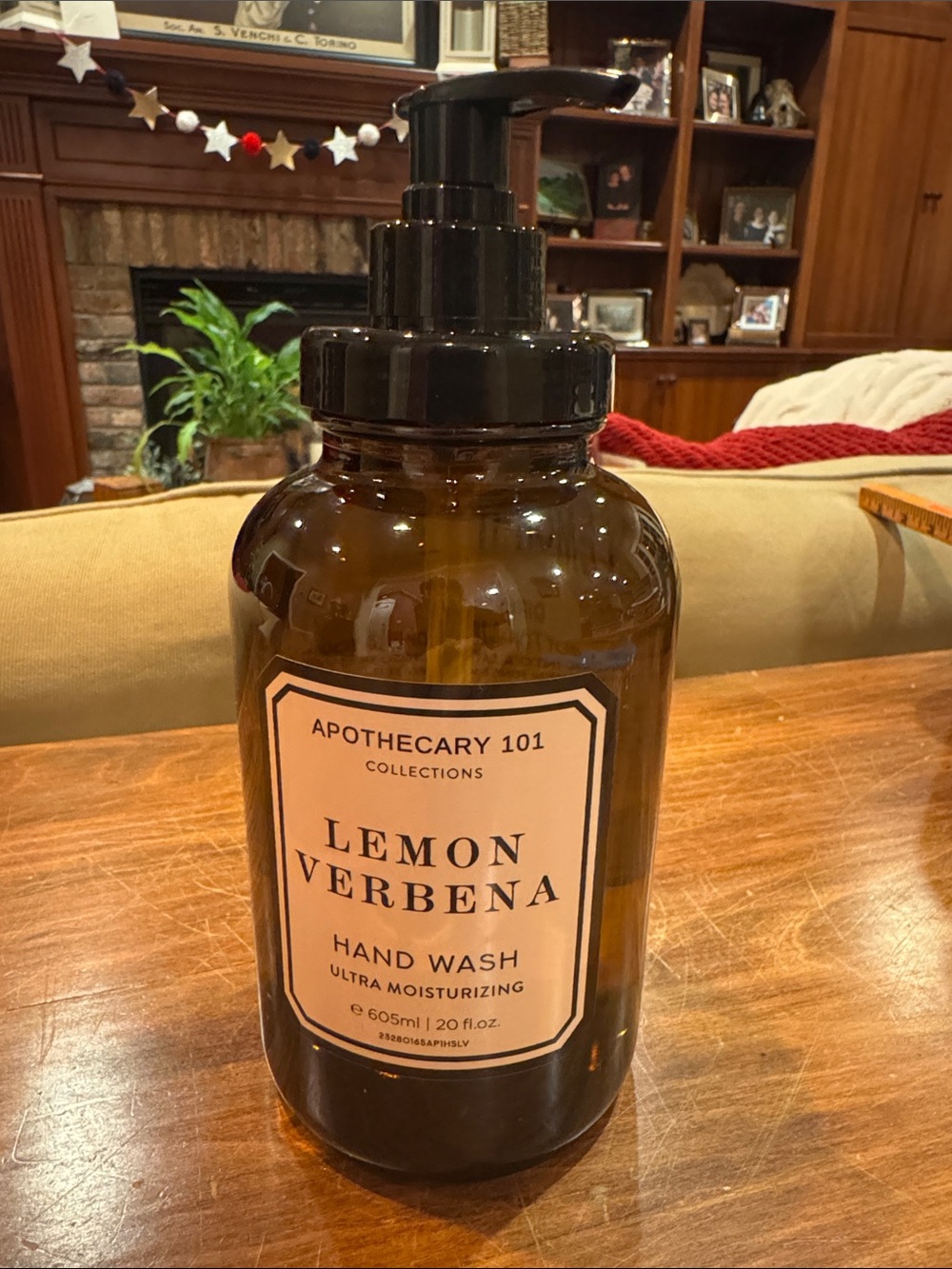 NEW Apothecary 101 Lemon Verbena Hand Wash Soap 20 fl oz Ultra Moisturizing